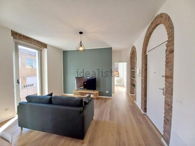 Appartamento in affitto a Municipio 9, Milano