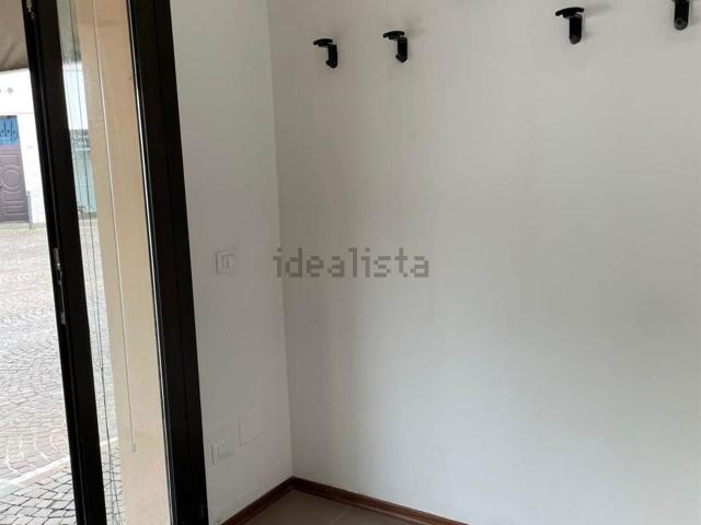 Appartamento in affitto a Robbio, Pavia