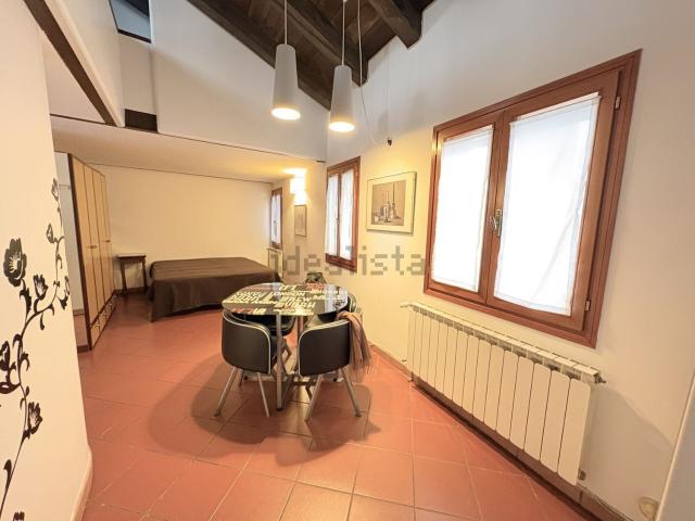 Appartamento in affitto a Venezia-Murano-Burano, Venezia