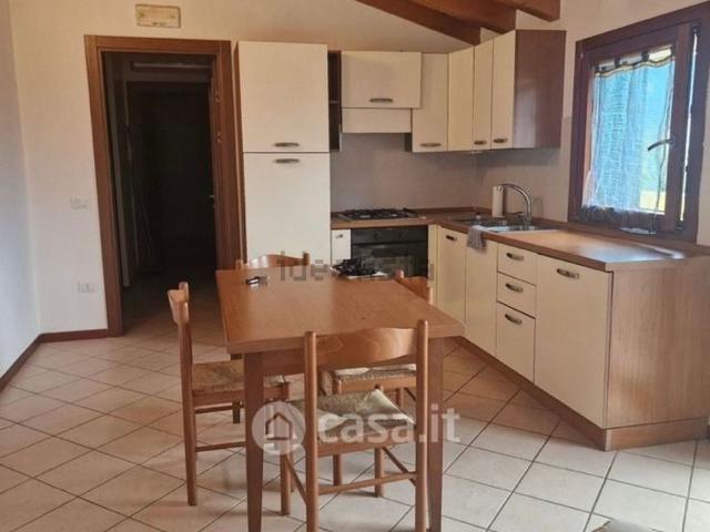 Appartamento in affitto a Romano D'ezzelino, Veneto
