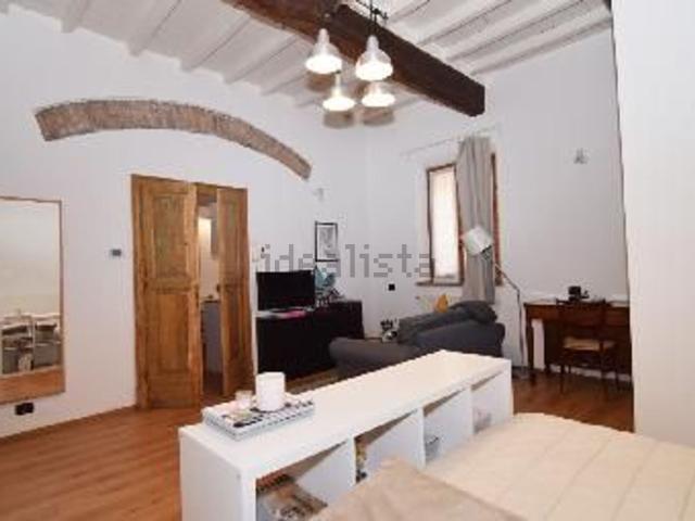 Appartamento in affitto a San Prospero città, Re