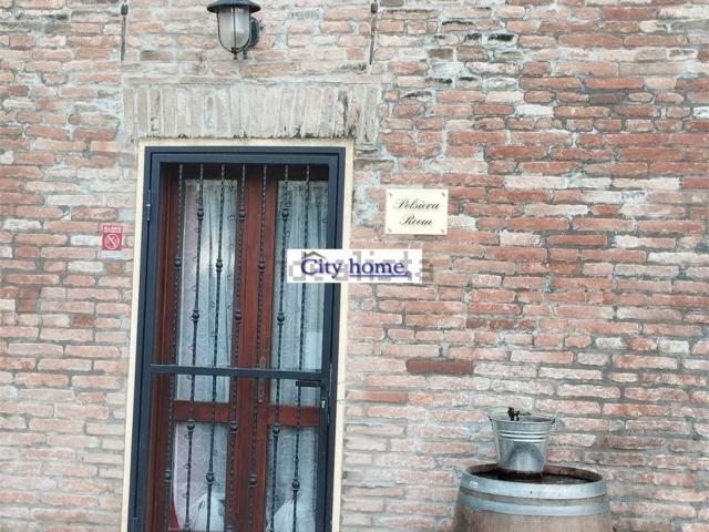 Appartamento in affitto a Ferrara, Reggio Emilia