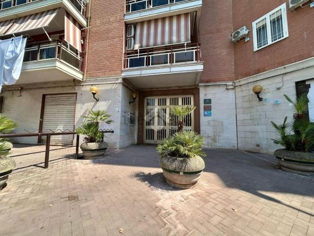 Appartamento in affitto a Municipalità 4, Campania