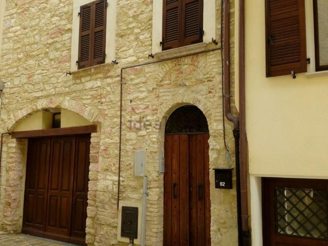 Appartamento in affitto a Gualdo Tadino, Perugia