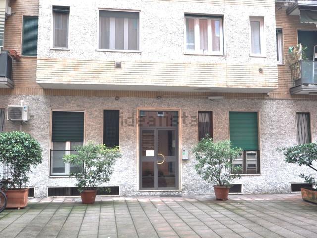 Appartamento in affitto a Municipio 6, Milano