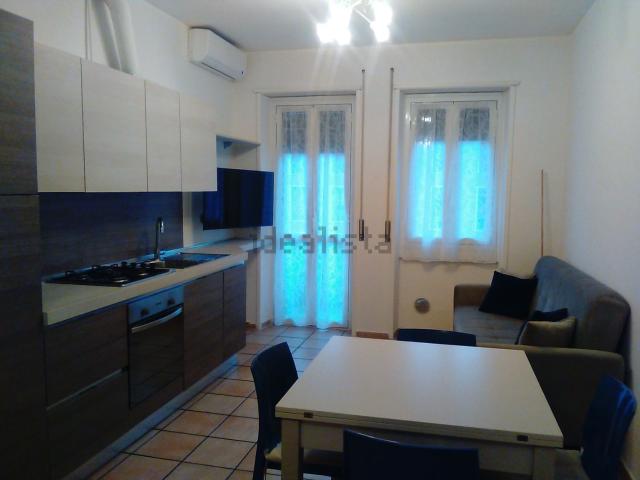 Appartamento in affitto a Municipio 6, Milano