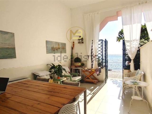Appartamento in affitto a Barriera, Aci Castello