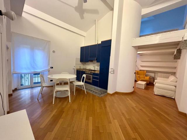 Appartamento in affitto a Municipio 1, Milano