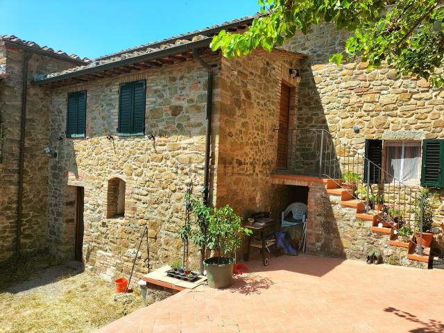 Appartamento in affitto a Bucine, Toscana