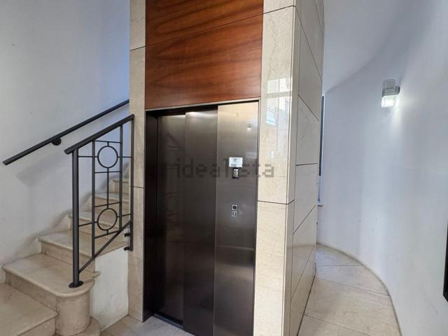 Attico in affitto a Bullona, Milano