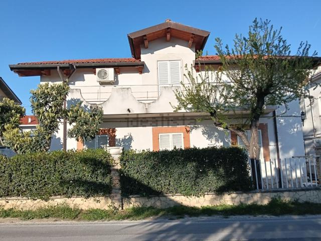 Appartamento in affitto a Collecorvino, Abruzzo
