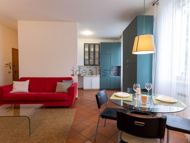 Appartamento in affitto a Municipio 6, Milano