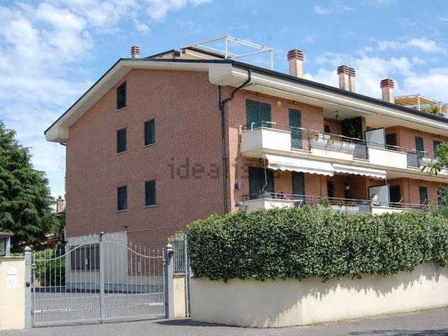 Appartamento in affitto a Villaggio Vigna Fiorita, Roma Capitale
