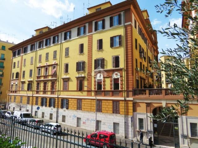 Appartamento in affitto a Municipio Roma VII, Roma Capitale