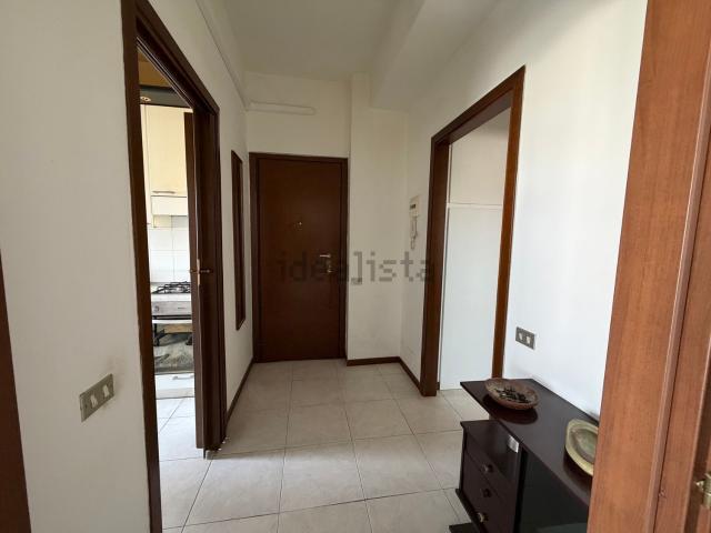 Appartamento in affitto a Municipio 6, Milano
