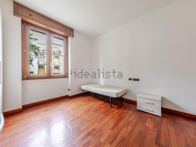 Appartamento in affitto a Municipio 9, Milano