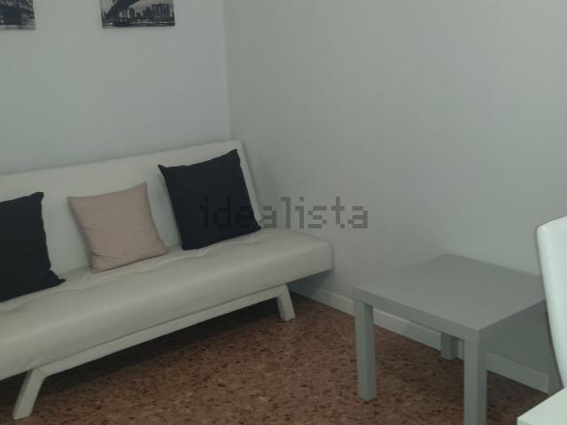Appartamento in affitto a Municipio 6, Milano