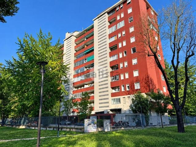 Appartamento in affitto a Municipio 8 di Milano, Milano