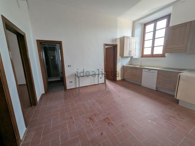 Appartamento in affitto a Quartiere 4, Firenze