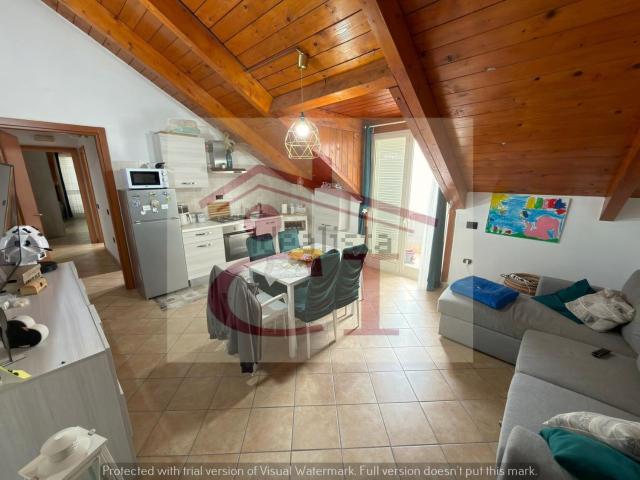 Attico in affitto a Giugliano In Campania, Campania