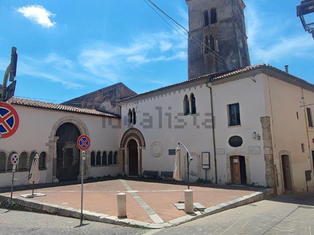 Appartamento in affitto a Isernia, Molise