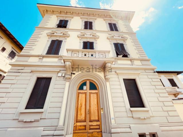 Appartamento in affitto a Quartiere 3, Firenze