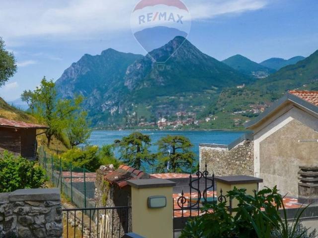 Appartamento in affitto a Comunità montana del Sebino bresciano, Monte Isola
