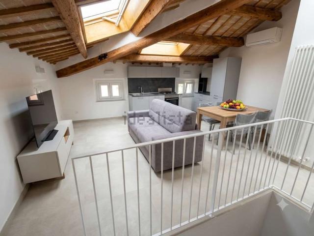 Appartamento in affitto a Centro Storico, Marche