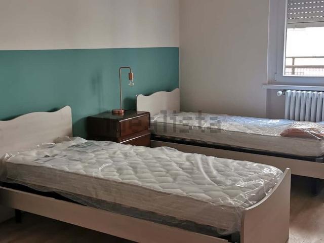 Appartamento in affitto a Municipio 9, Milano