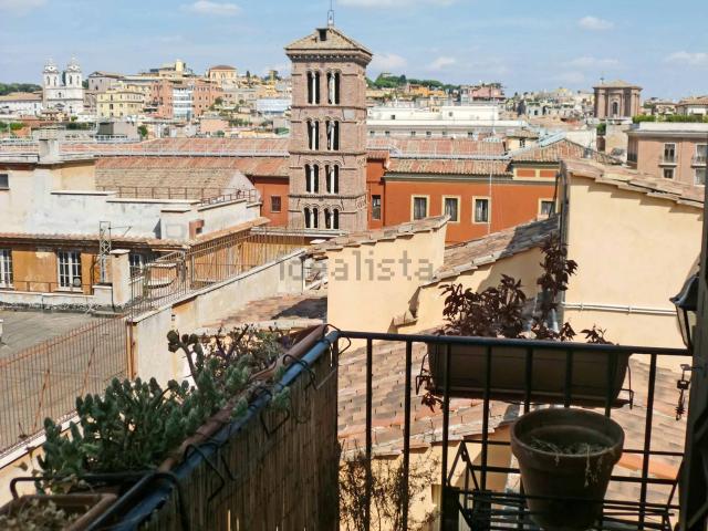 Attico in affitto a Municipio Roma I, Roma Capitale