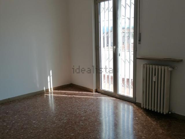 Appartamento in affitto a Centro storico, Brenzone