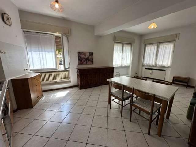 Appartamento in affitto a Caserme, Como