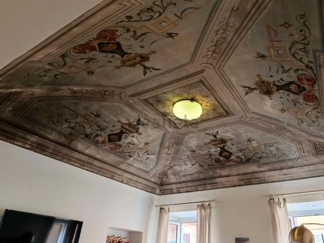 Appartamento in affitto a Centro storico, Marche