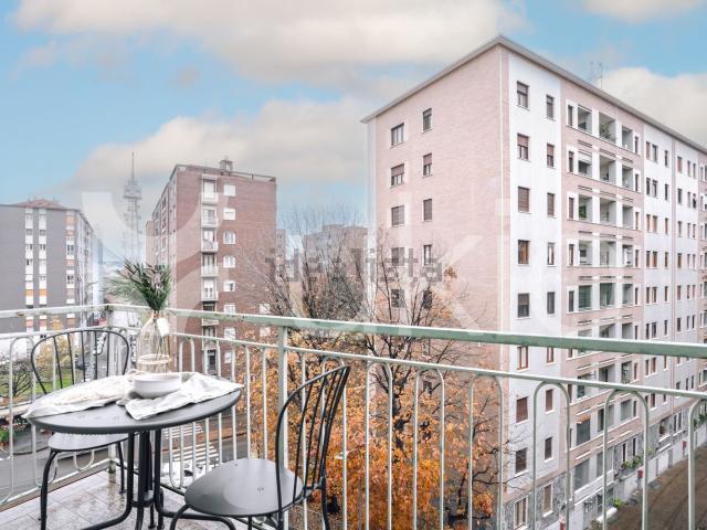 Appartamento in affitto a Municipio 8 di Milano, Milano