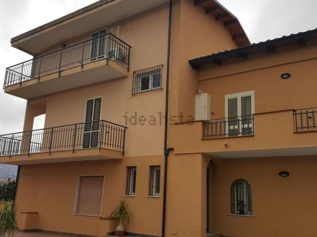 Appartamento in affitto a Richetti, Calabria
