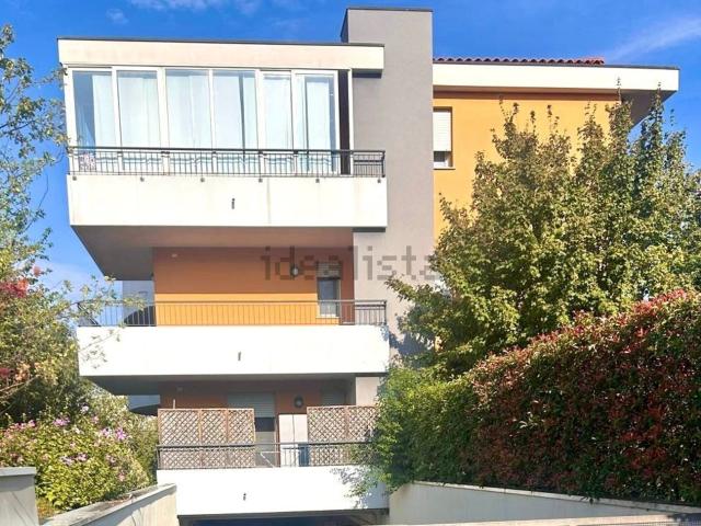 Appartamento in affitto a Paderno, Reana Del Roiale