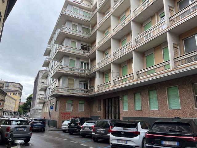 Appartamento in affitto a Zona Centro, Brescia