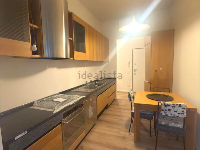 Appartamento in affitto a Centro storico, Milano