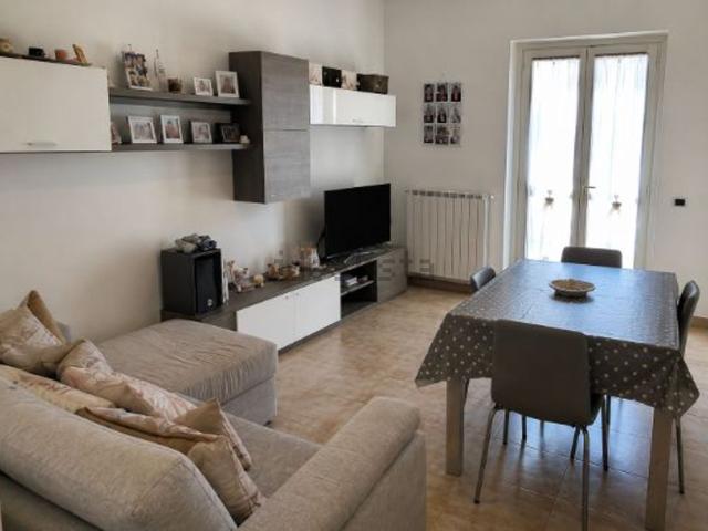 Appartamento in affitto a Villaggio Famiglia, Rovato