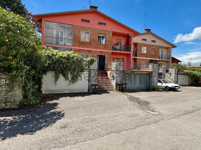 Appartamento in affitto a Chiugiana, Corciano