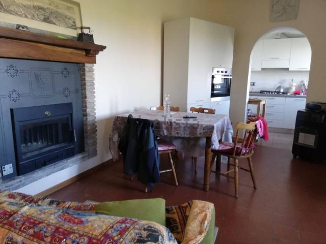 Appartamento in affitto a Sant'Erminio, Cenerente