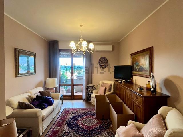 Appartamento in affitto a Mezzana, Prato