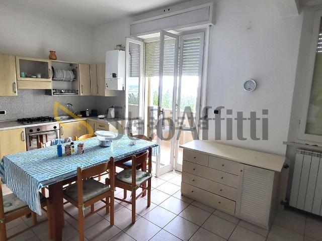 Appartamento in affitto a Ciarnin, Marche