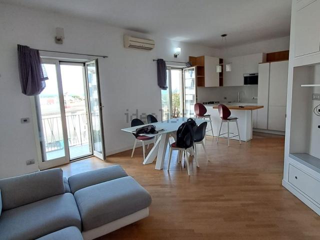 Appartamento in affitto a Rione Bognar, Pozzuoli
