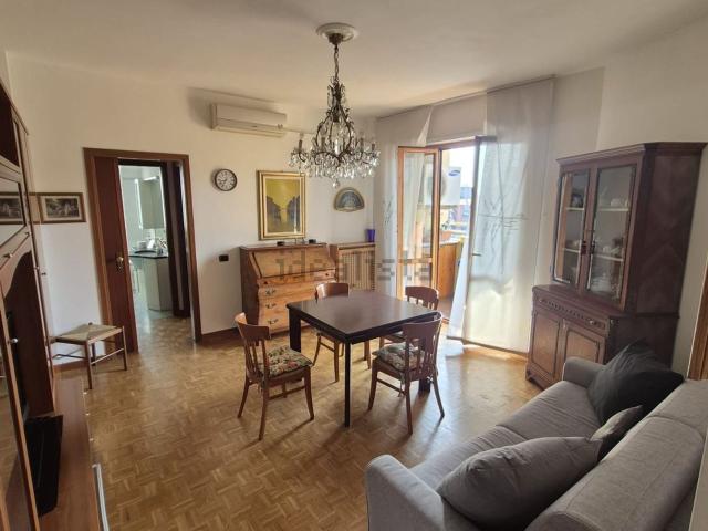 Appartamento in affitto a Municipio 9, Milano