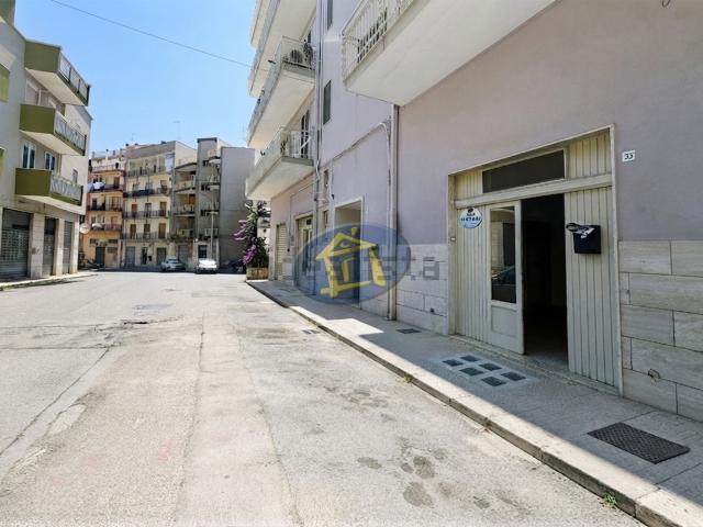 Appartamento in affitto a Puglia, Bari