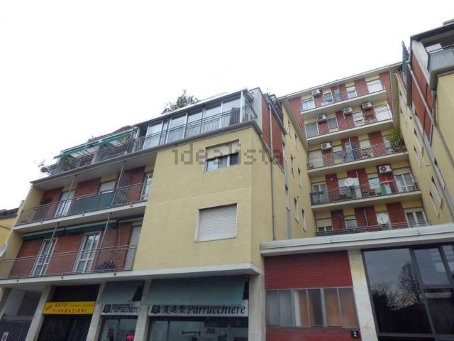 Appartamento in affitto a Municipio 9, Milano