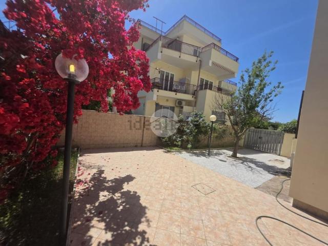 Appartamento in affitto a Lido di Marechiaro, Roma Capitale