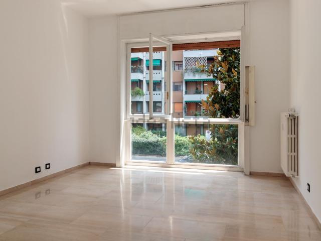 Appartamento in affitto a Municipio 7, Milano