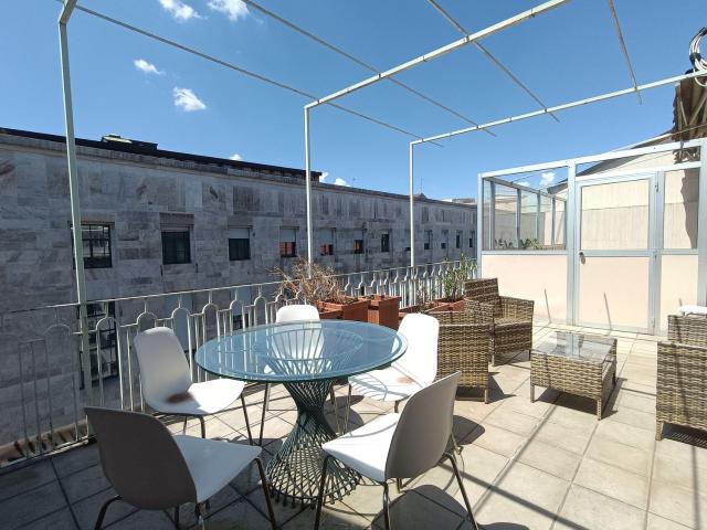 Attico in affitto a Centro storico, Milano